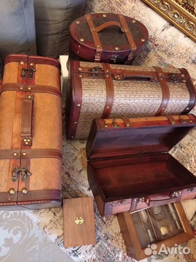 Чемодан с ручкой