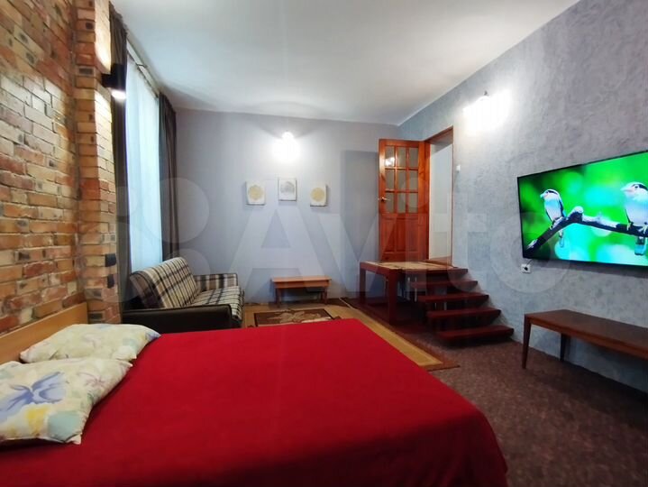 1-к. квартира, 42 м², 1/3 эт.