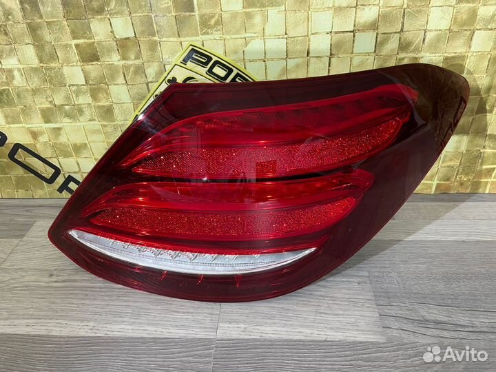 Фонарь задний правый W213 Mercedes 16-20г