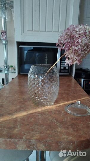 Стеклянная емкость