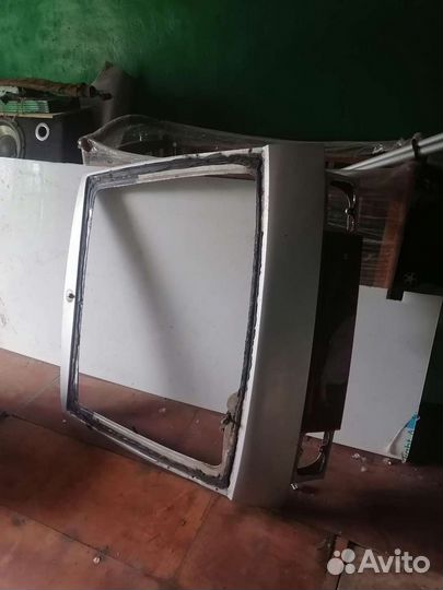 Крышка багажника 2112