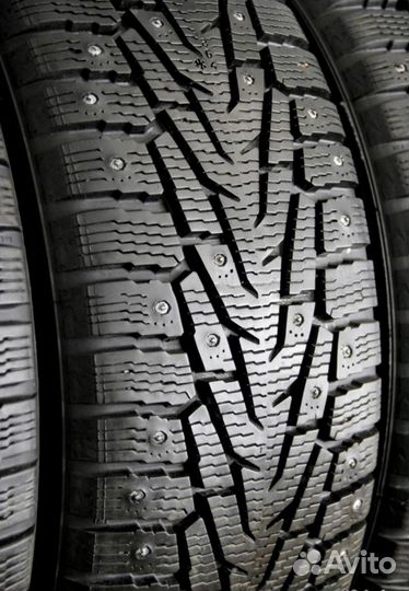 Nokian Tyres Hakkapeliitta 7 SUV 235/60 R18 107T