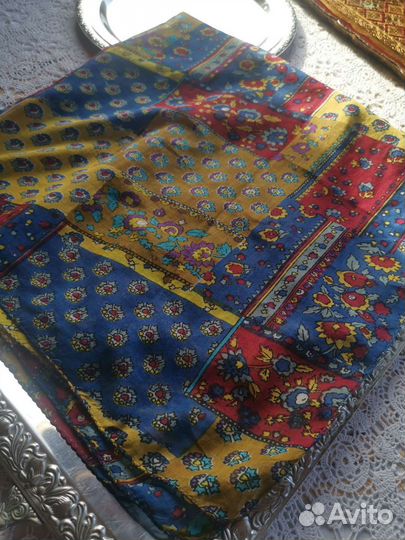 Хлопок большой красивый платок