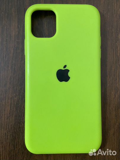 Чехол на iPhone 11