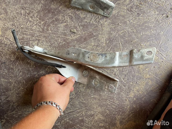 Петли капота peugeot 408