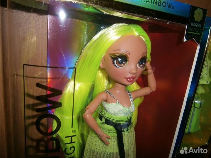 Кукла Rainbow High