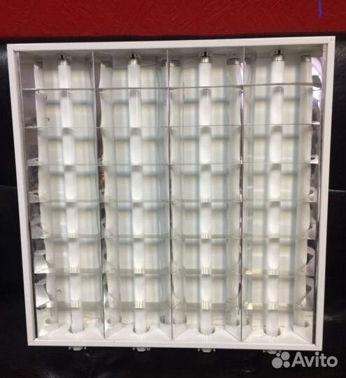 Светильник для потолка Armstrong