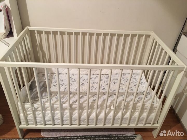 Детская кроватка