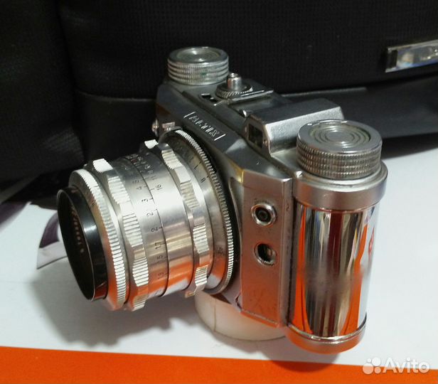 Антикварный фотоаппарат. Германия. 1954 год