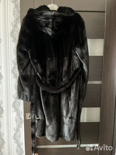 Шуба женская натуральная 48 50