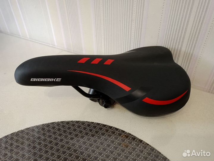 Седло для велосипеда с чехлом