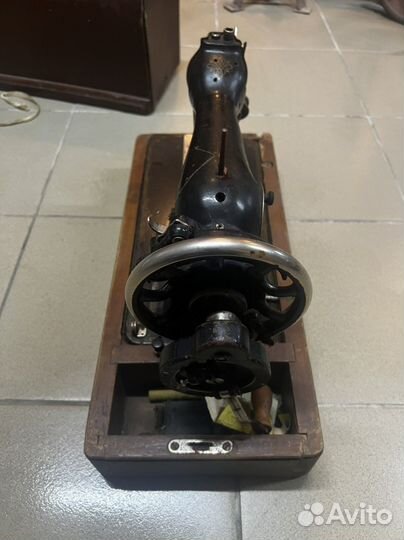 Швейная машина пмз им.Калинина