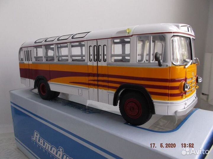 Модель автобуса