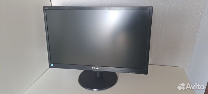 Монитор 223S5L philips 22 дюйма