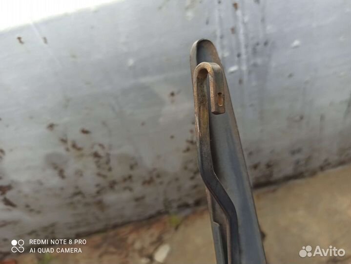 Поводок дворников ваз 2110