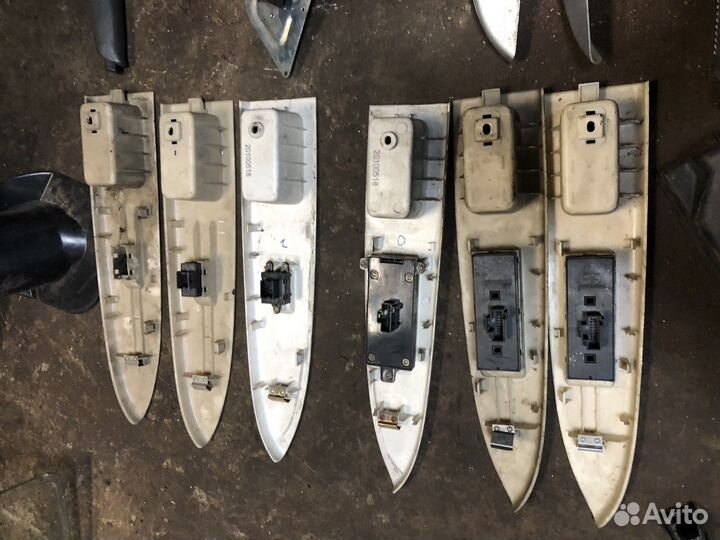 Блок управления стеклоподъемниками на Solano 1 620