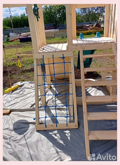 Детская деревянная площадка