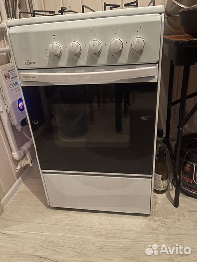 Продается газовая плита Flama RG24019-W