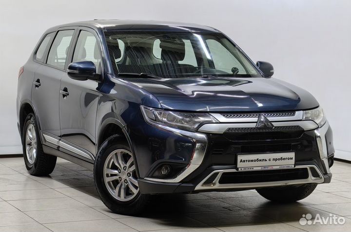 Mitsubishi Outlander 2.0 CVT, 2018, 199 237 км