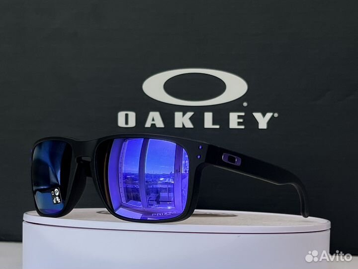 Солнцезащитные очки Oakley Holbrook XL Violet