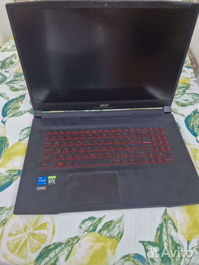 Ноутбук MSI GF76 Katana 12UC-235XRU черный