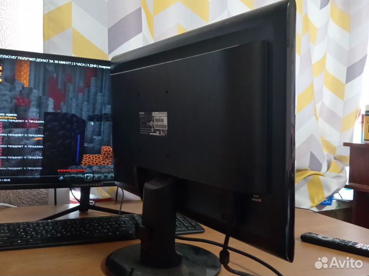 Монитор Philips 223E