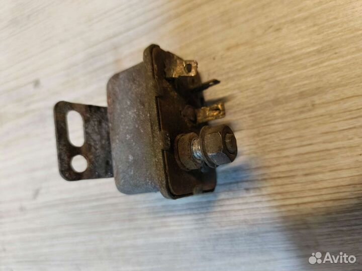 Реле стартера Jeep Cherokee XJ