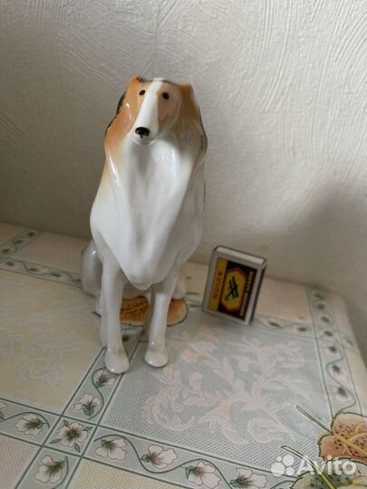 Статуэтка собака