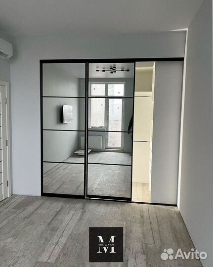 Шкаф встроенный