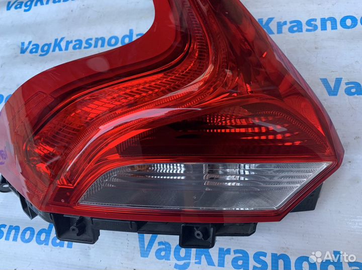 Фонарь стоп левый Volvo V40 2 / V40 Cross Country