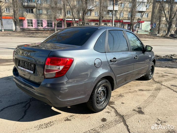 LADA Granta 1.6 МТ, 2019, 100 000 км
