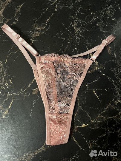 Женские трусики стринги