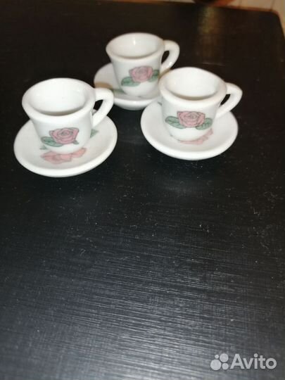 Чашки с мизинчик