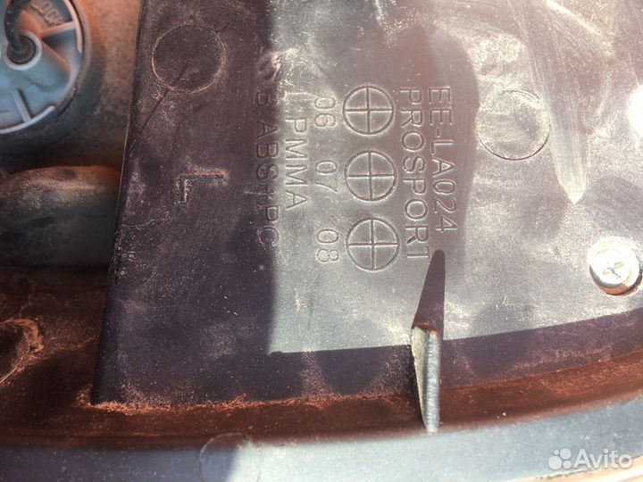 Фонарь задний Лада Калина