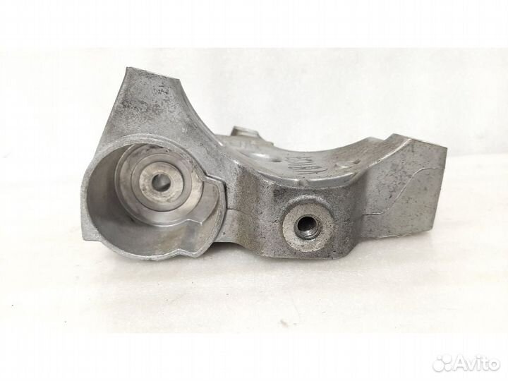 Кронштейн компрессора volkswagen golf 6