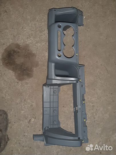 Пластик салона Suzuki ignis 2008