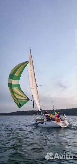 Парусно-моторная яхта 26 футов