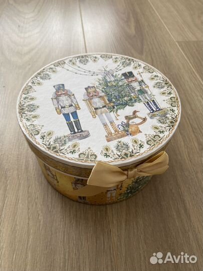 Чашка с блюдцем фарфор