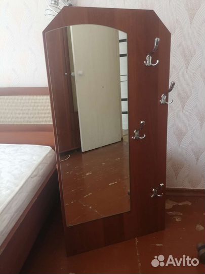 Зеркало в коридор