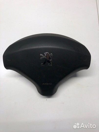 Подушка безопасности в руль Пежо 308 Peugeot 308