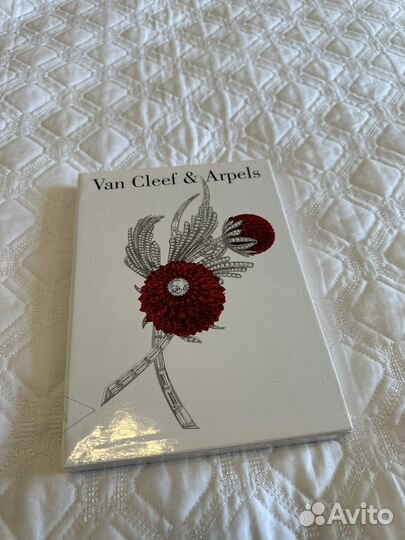 Интерьерная книга Van Cleef & Arpels