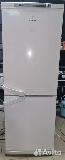 Холодильник indesit