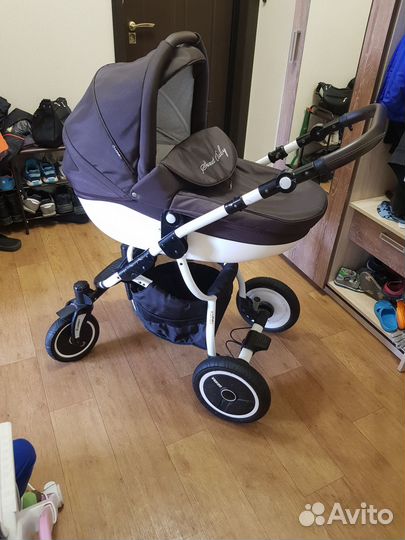 Продам детскую коляску 2в1
