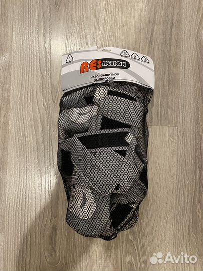 Наколенники для катания на роликах и велосипеде