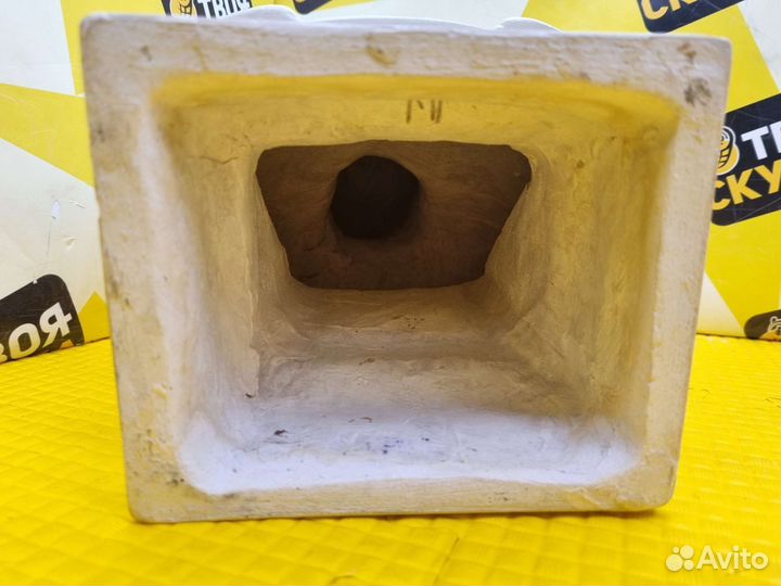 Бюст Ленин 1985г. И.10469