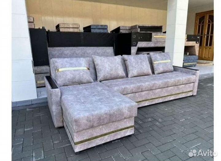 Угловой диван раскладной в наличии не б/у
