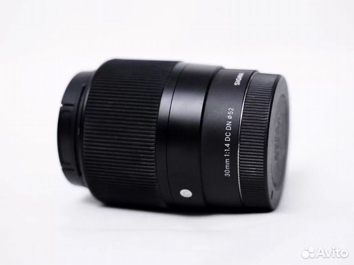 Sony a6000 grey + Объектив Sigma DN 30mm f/1.4 DC