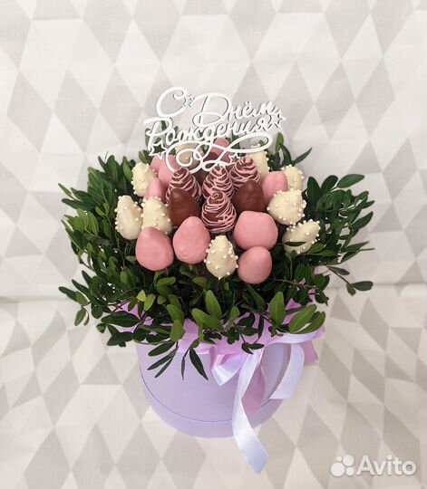 Клубничные композиции, клубника в шоколаде