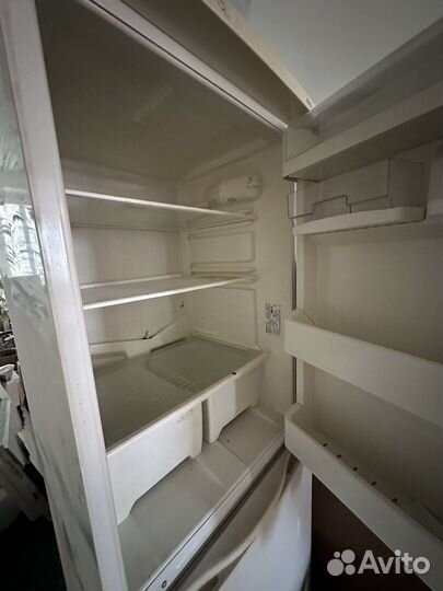 Холодильник Stinol No frost