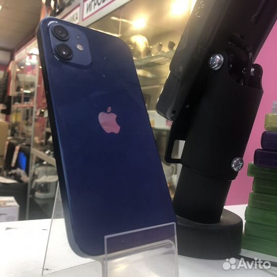 iPhone 12, 64 ГБ